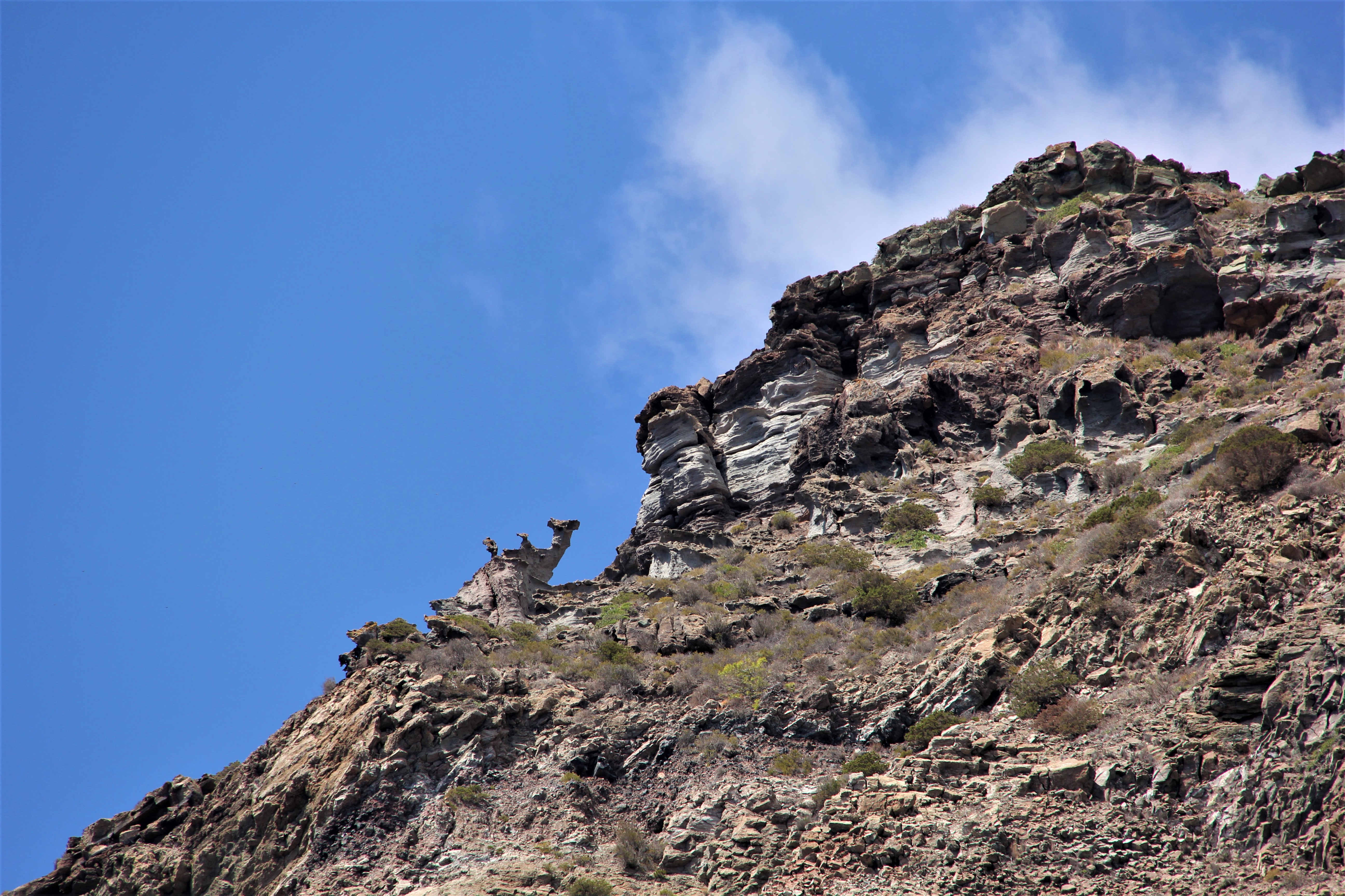una roccia particolare che si vede nei giri in barca a Pantelleria