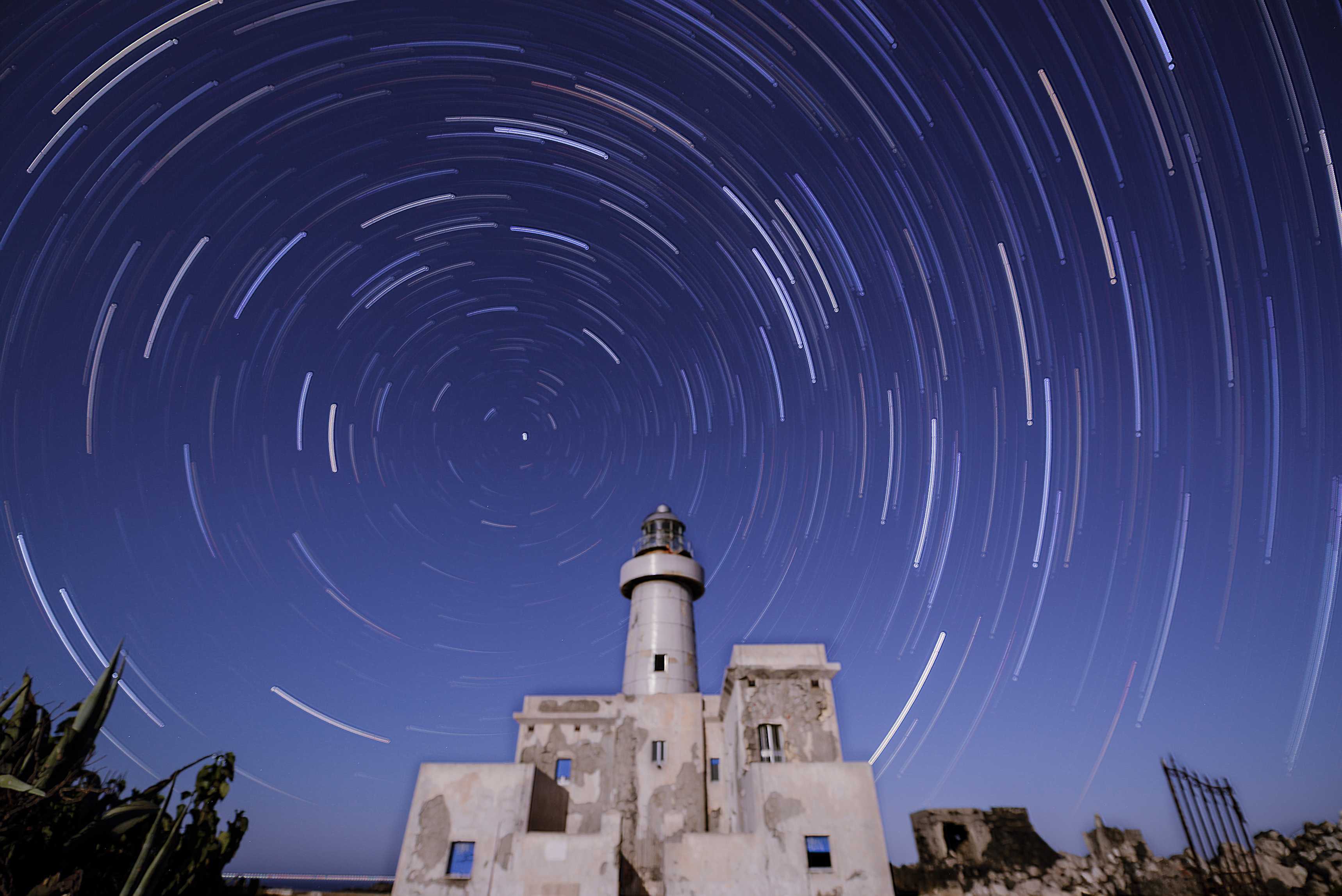 il faro di Pantelleria visto e fotografato da chi  stato in vacanza nei nostri dammusi